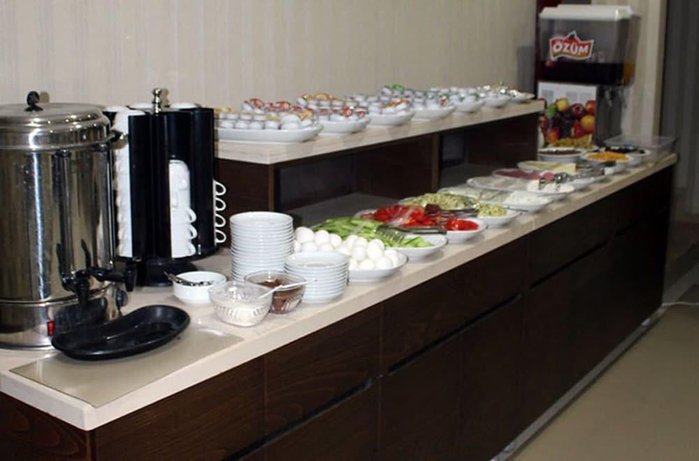 Prens Hotel Istanbul Bagian luar foto